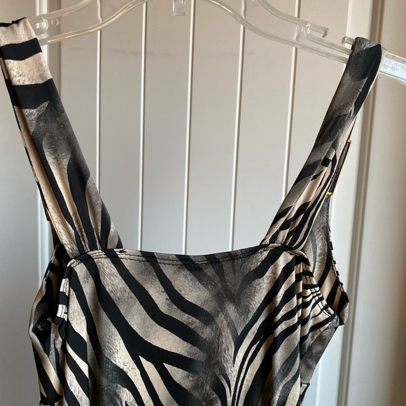 Fashion Exit Tank Top Blouse - Picture 6 of 8